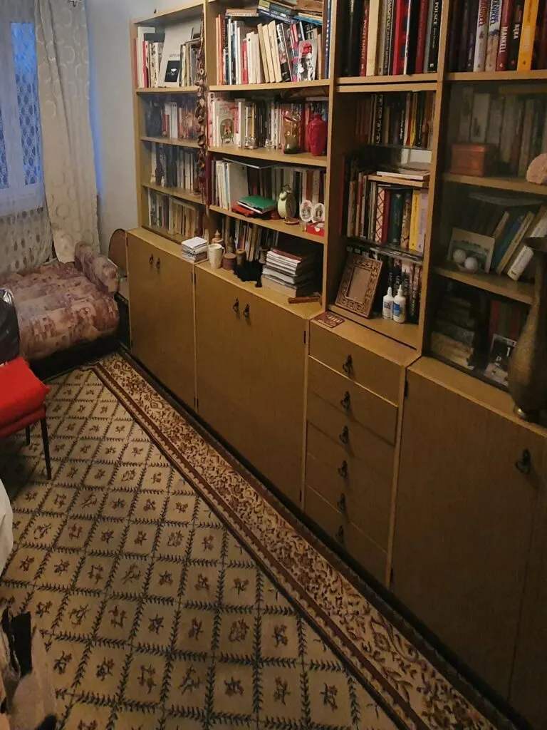 Stare meble na wywóz – komórka lokatorska